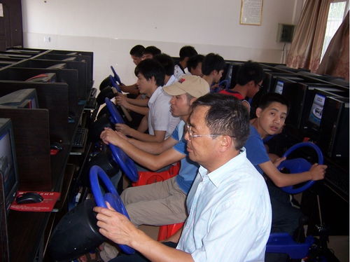 驾驶培训游戏,揭秘驾驶培训游戏的魅力与技巧(图1) 驾驶培训游戏,揭秘驾驶培训游戏的魅力与技巧(图1)