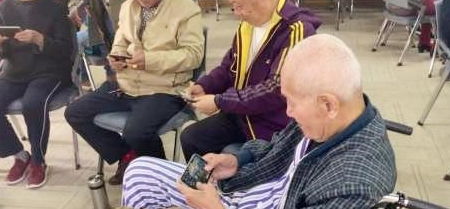 老大爷玩游戏,老大爷的欢乐游戏时光(图3) 老大爷玩游戏,老大爷的欢乐游戏时光(图3)