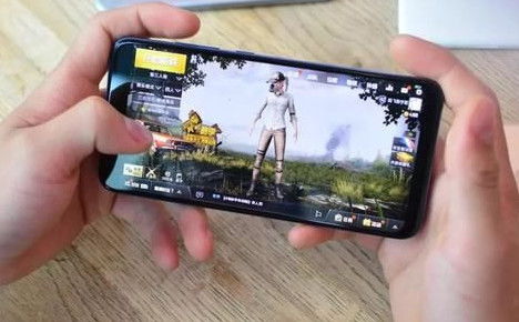 小桃的纠结安卓游戏 (图1)